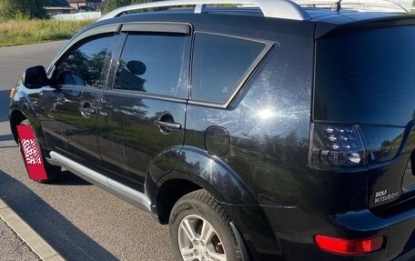 Mitsubishi Outlander III рестайлинг 3, 2007 год, 999 999 рублей, 3 фотография