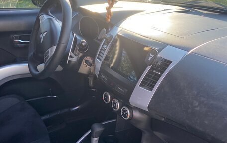 Mitsubishi Outlander III рестайлинг 3, 2007 год, 999 999 рублей, 12 фотография