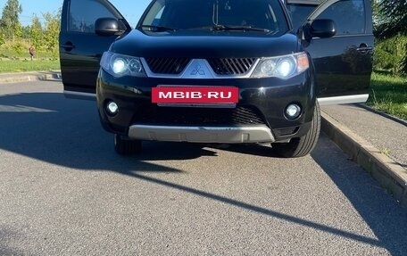 Mitsubishi Outlander III рестайлинг 3, 2007 год, 999 999 рублей, 8 фотография