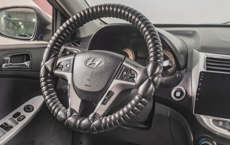 Hyundai Solaris II рестайлинг, 2011 год, 739 000 рублей, 10 фотография