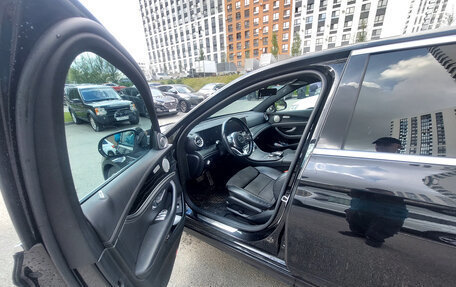 Mercedes-Benz E-Класс, 2019 год, 3 500 000 рублей, 10 фотография