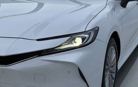 Toyota Camry, 2024 год, 3 900 000 рублей, 10 фотография