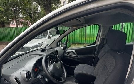 Peugeot Partner II рестайлинг 2, 2017 год, 1 100 000 рублей, 4 фотография