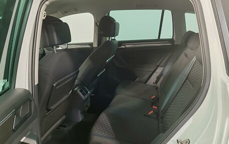 Volkswagen Tiguan II, 2020 год, 2 389 000 рублей, 12 фотография