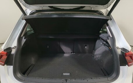 Volkswagen Tiguan II, 2020 год, 2 389 000 рублей, 10 фотография
