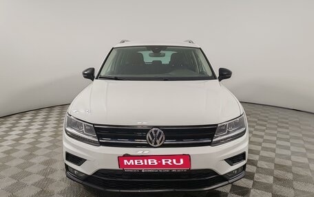 Volkswagen Tiguan II, 2020 год, 2 389 000 рублей, 2 фотография