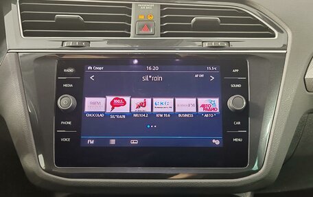 Volkswagen Tiguan II, 2020 год, 2 389 000 рублей, 15 фотография