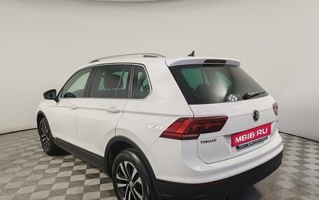 Volkswagen Tiguan II, 2020 год, 2 389 000 рублей, 7 фотография