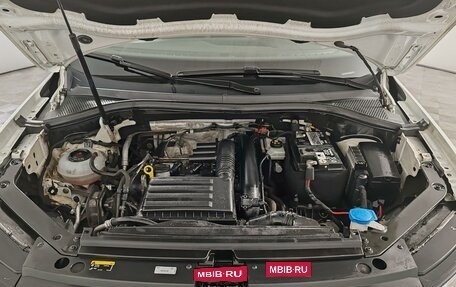 Volkswagen Tiguan II, 2020 год, 2 389 000 рублей, 9 фотография