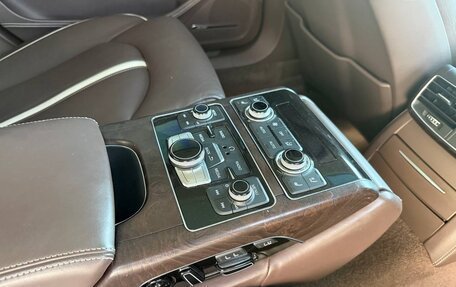 Audi A8, 2012 год, 1 400 000 рублей, 13 фотография