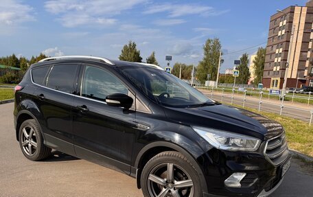Ford Kuga III, 2017 год, 2 300 000 рублей, 2 фотография