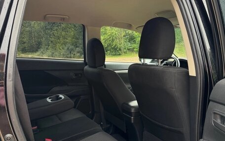 Mitsubishi Outlander III рестайлинг 3, 2016 год, 1 699 000 рублей, 7 фотография