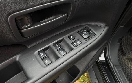 Mitsubishi Outlander III рестайлинг 3, 2016 год, 1 699 000 рублей, 12 фотография
