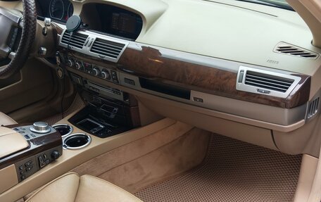 BMW 7 серия, 2007 год, 900 000 рублей, 10 фотография