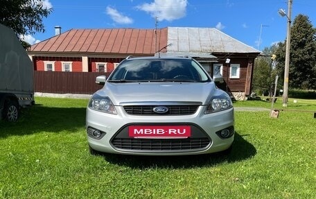 Ford Focus II рестайлинг, 2010 год, 700 000 рублей, 2 фотография