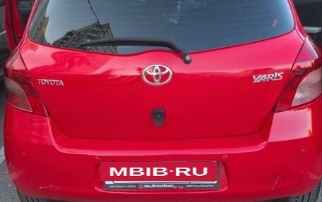 Toyota Yaris III рестайлинг, 2008 год, 480 000 рублей, 11 фотография