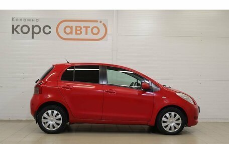 Toyota Yaris III рестайлинг, 2008 год, 779 000 рублей, 4 фотография