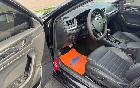 Skoda Superb III рестайлинг, 2023 год, 2 200 000 рублей, 7 фотография