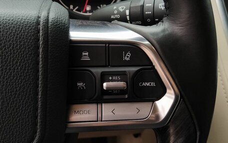 Toyota Land Cruiser, 2021 год, 9 000 000 рублей, 10 фотография