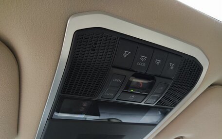 Toyota Land Cruiser, 2021 год, 9 000 000 рублей, 18 фотография