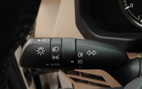 Toyota Land Cruiser, 2021 год, 9 000 000 рублей, 12 фотография