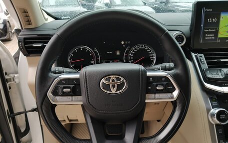 Toyota Land Cruiser, 2021 год, 9 000 000 рублей, 29 фотография