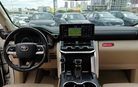 Toyota Land Cruiser, 2021 год, 9 000 000 рублей, 27 фотография