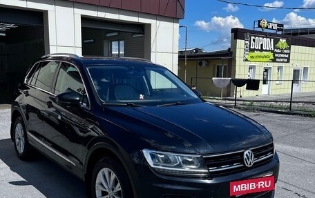 Volkswagen Tiguan II, 2017 год, 2 000 000 рублей, 3 фотография