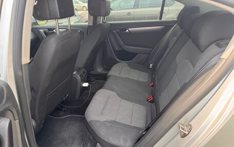 Volkswagen Passat B7, 2011 год, 650 000 рублей, 9 фотография