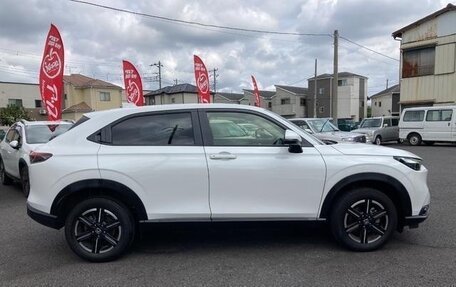 Honda Vezel, 2024 год, 2 050 000 рублей, 4 фотография