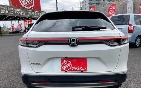 Honda Vezel, 2024 год, 2 050 000 рублей, 6 фотография