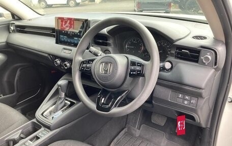 Honda Vezel, 2024 год, 2 050 000 рублей, 10 фотография