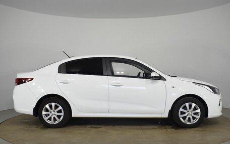KIA Rio IV, 2018 год, 1 090 000 рублей, 4 фотография