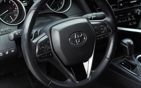 Toyota Camry, 2021 год, 3 000 000 рублей, 10 фотография