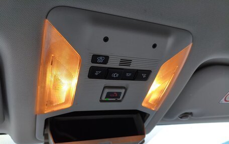 Toyota RAV4, 2020 год, 3 300 000 рублей, 24 фотография