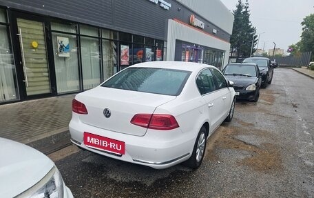 Volkswagen Passat B7, 2013 год, 980 000 рублей, 3 фотография
