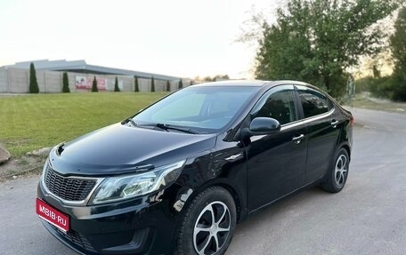 KIA Rio III рестайлинг, 2011 год, 600 000 рублей, 1 фотография