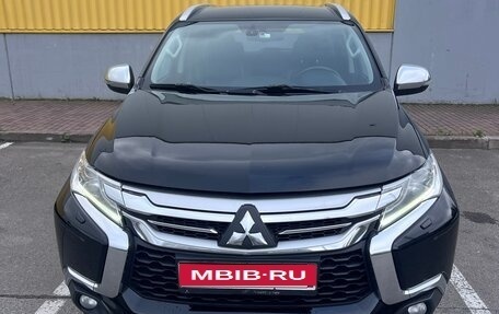 Mitsubishi Pajero Sport III рестайлинг, 2017 год, 2 519 000 рублей, 1 фотография