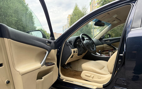 Lexus IS II рестайлинг 2, 2005 год, 1 200 000 рублей, 7 фотография