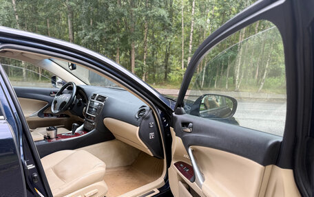 Lexus IS II рестайлинг 2, 2005 год, 1 200 000 рублей, 8 фотография