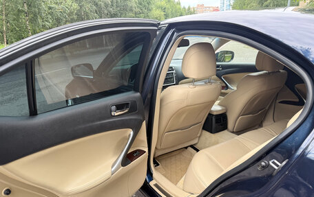Lexus IS II рестайлинг 2, 2005 год, 1 200 000 рублей, 11 фотография