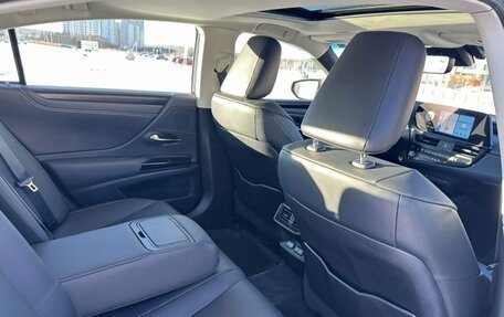 Lexus ES VII, 2023 год, 5 850 000 рублей, 8 фотография
