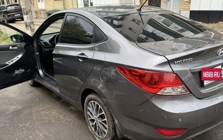 Hyundai Solaris II рестайлинг, 2014 год, 810 000 рублей, 3 фотография