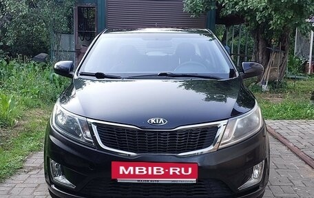 KIA Rio III рестайлинг, 2013 год, 830 000 рублей, 2 фотография