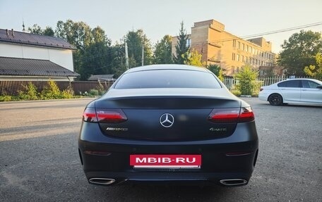 Mercedes-Benz E-Класс, 2019 год, 5 300 000 рублей, 6 фотография
