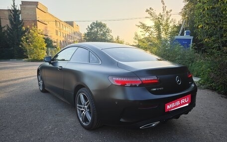 Mercedes-Benz E-Класс, 2019 год, 5 300 000 рублей, 3 фотография