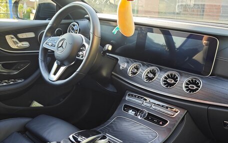 Mercedes-Benz E-Класс, 2019 год, 5 300 000 рублей, 17 фотография
