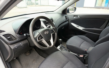 Hyundai Solaris II рестайлинг, 2014 год, 735 000 рублей, 20 фотография