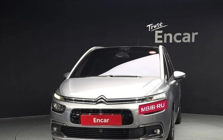 Citroen C4 Picasso II рестайлинг, 2018 год, 1 559 000 рублей, 3 фотография