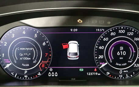 Volkswagen Tiguan II, 2018 год, 2 129 990 рублей, 16 фотография